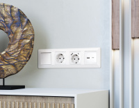 Комплект механизма 1-кл проходного выключателя ALFA Белый глянец QUANT (AP1010, VM105) (Ambrella Volt, MA101020)